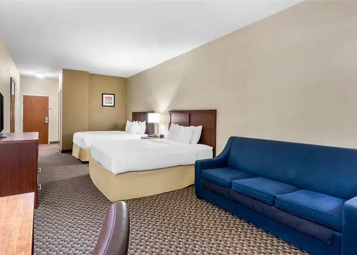 Hotel Comfort And 2*
