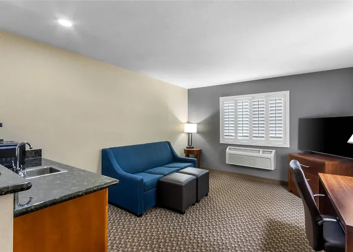 Hotel Comfort And 2*